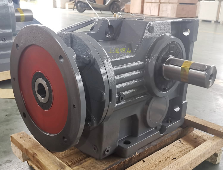 K97減速機，輸入配電機法蘭端蓋，右輸出單軸，實物圖如下