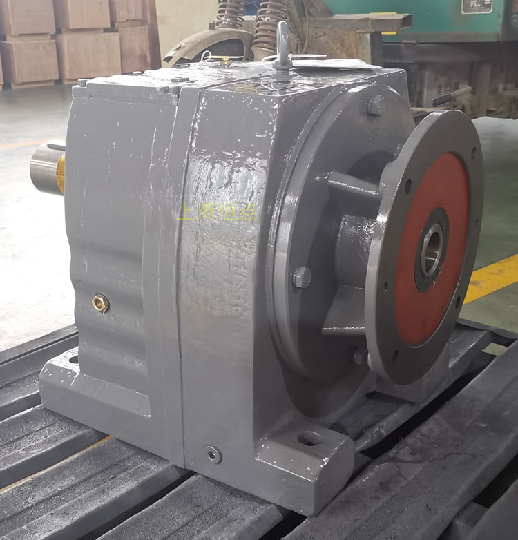 R137減速機 輸入圓法蘭端蓋 可配國标接口電機 實物圖